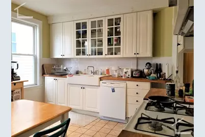 119 Browne St #1, Brookline, MA 02466 - Photo 7