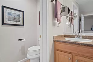 25 Green Briar Rd, Fitchburg, MA 01420 - Photo 23