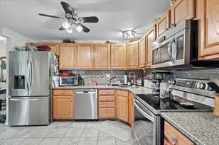 25 Green Briar Rd, Fitchburg, MA 01420 - Photo 11