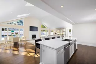 19 Gordon Rd, Newton, MA 02468 - Photo 9