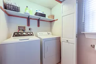 17 Forest Park Dr, Mendon, MA 01756 - Photo 13