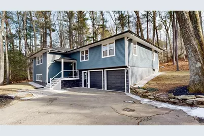 7 Woodlawn Drive, Sturbridge, MA 01566 - Photo 1