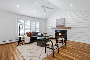 8 Mayflower Dr, Stoneham, MA 02180 - Photo 3