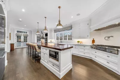 121 Livingston Rd, Wellesley, MA 02482 - Photo 11