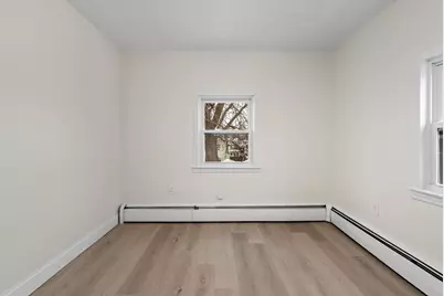 27 Bunker Hill Ave, Lowell, MA 01850 - Photo 29