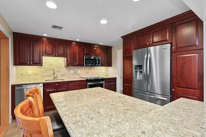 254 Daniels St, Franklin, MA 02038 - Photo 7