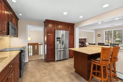 254 Daniels St, Franklin, MA 02038 - Photo 9