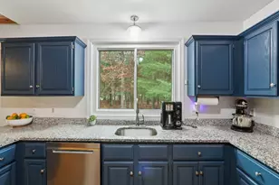 19 Roosevelt Rd, Plymouth, MA 02360 - Photo 13