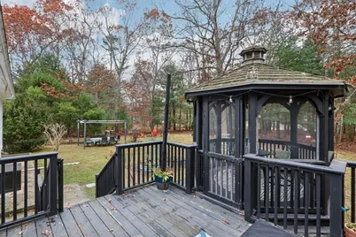 19 Roosevelt Rd, Plymouth, MA 02360 - Photo 33