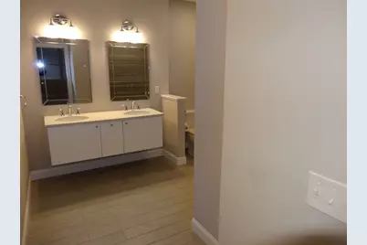 2 Inwood #3002, Woburn, MA 01801 - Photo 5