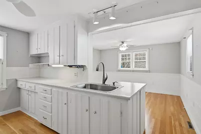 44 Amanda Street, Springfield, MA 01118 - Photo 9