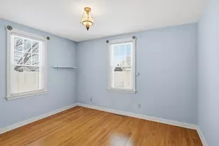 44 Amanda St, Springfield, MA 01118 - Photo 15