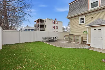 125 Wrentham St #1, Boston, MA 02124 - Photo 17