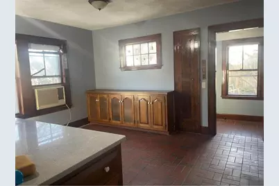 49 Baxter St, Medford, MA 02155 - Photo 5