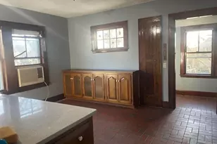 49 Baxter St, Medford, MA 02155 - Photo 5