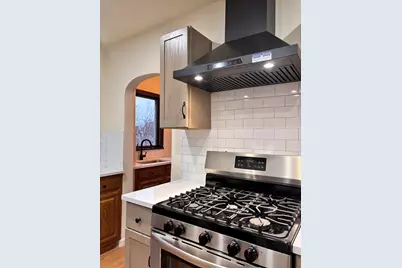 5 Fremont Ave #1, Chelsea, MA 02150 - Photo 9