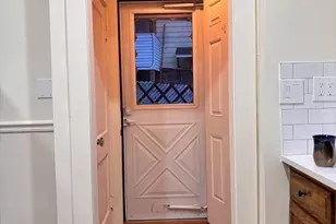 5 Fremont Ave, Chelsea, MA 02150 - Photo 21