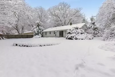 17 Grover St, Beverly, MA 01915 - Photo 19