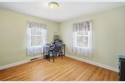 22 Cooley St, Agawam, MA 01001 - Photo 13