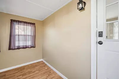 22 Cooley St, Agawam, MA 01001 - Photo 25