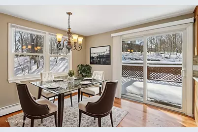 18 Cranston Cir, Woburn, MA 01801 - Photo 11