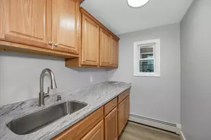 411 Washington St, Haverhill, MA 01832 - Photo 7