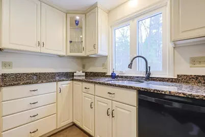 6 Daniels Rd, Mendon, MA 01756 - Photo 13