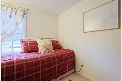 127 Hillcrest Rd, Northbridge, MA 01588 - Photo 27