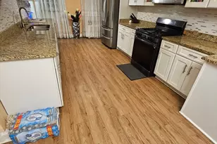 15 Longfellow Rd, Worcester, MA 01602 - Photo 21