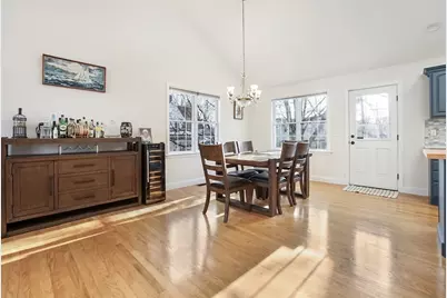 2 Linden St, Hudson, MA 01749 - Photo 9