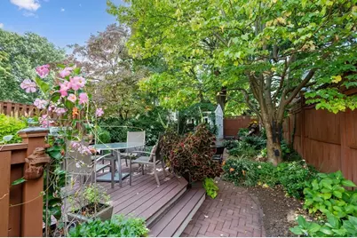 583 East Broadway, Boston, MA 02127 - Photo 27