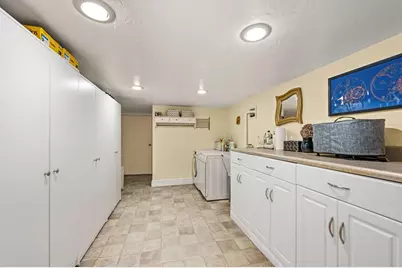 583 East Broadway, Boston, MA 02127 - Photo 23