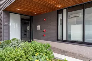 525 E 1st St, Boston, MA 02127 - Photo 35