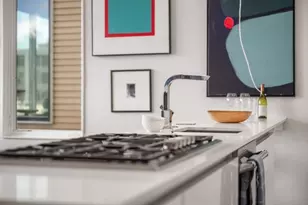 525 E 1st St, Boston, MA 02127 - Photo 17