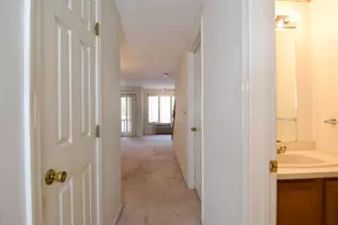 575 Bridge Rd, Northampton, MA 01062 - Photo 17