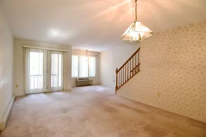 575 Bridge Rd #12-7, Northampton, MA 01062 - Photo 3