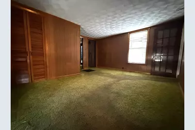 386 June St, Worcester, MA 01602 - Photo 7