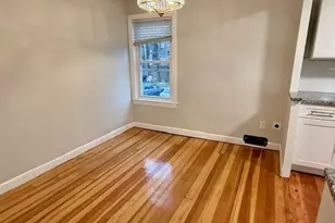 609 King Philip St, Fall River, MA 02724 - Photo 7