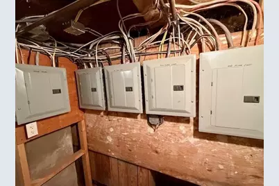 609 King Philip St, Fall River, MA 02724 - Photo 13