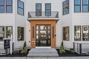 527 E 7th St, Boston, MA 02127 - Photo 23