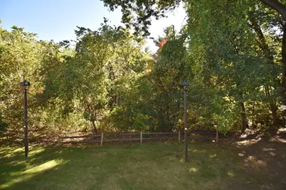 15 Yorktown Dr #15, Springfield, MA 01106 - Photo 5