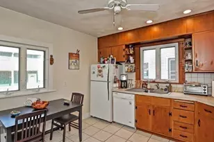 17 Princeton St, Medford, MA 02155 - Photo 3