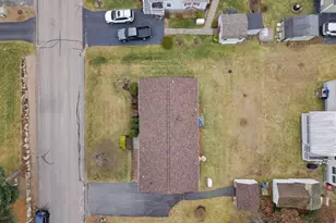 8 Heather Ln, Carver, MA 02330 - Photo 21