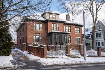 157 Babcock St #1, Brookline, MA 02446 - Photo 1