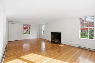 12 Gray Gardens W, Cambridge, MA 02138 - Photo 11