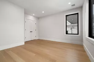 116 Thorndike St, Brookline, MA 02446 - Photo 19