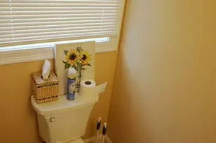 118 Smith St, Lowell, MA 01851 - Photo 11