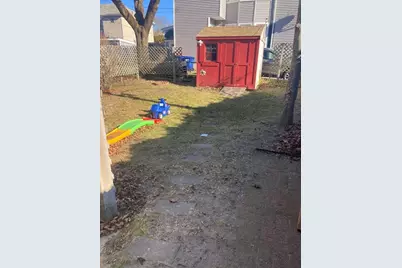 71 Sycamore St, Fairhaven, MA 02719 - Photo 11