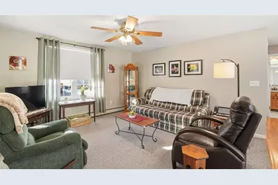 174 Columbus Dr, Fall River, MA 02720 - Photo 5