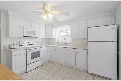 18 Frank St, Chelmsford, MA 01863 - Photo 13